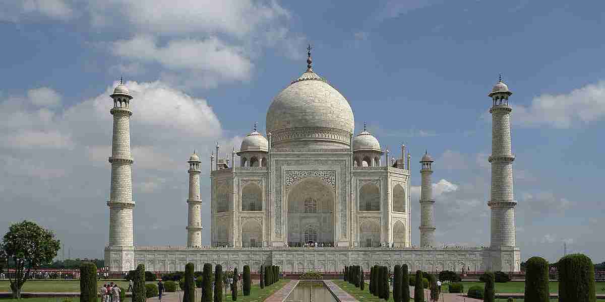 Taxi service in Agra