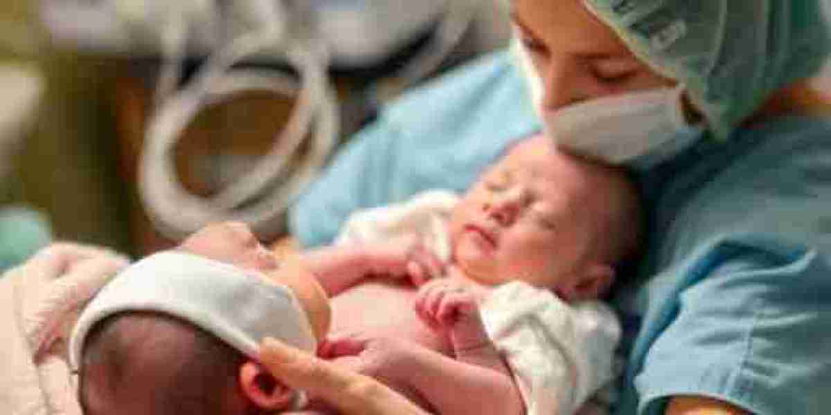 How Neonatology Specialists Support Premature Infants in Their First Days